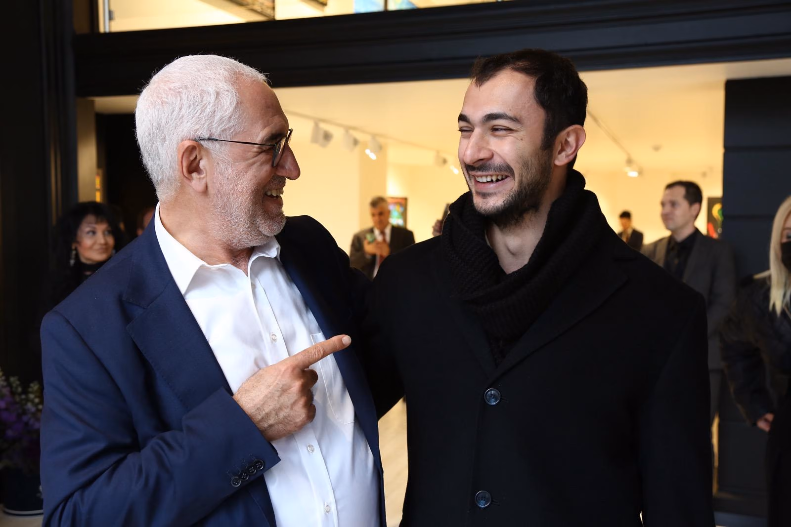 Mahmut Ceylan sergilerinden bir kare.
